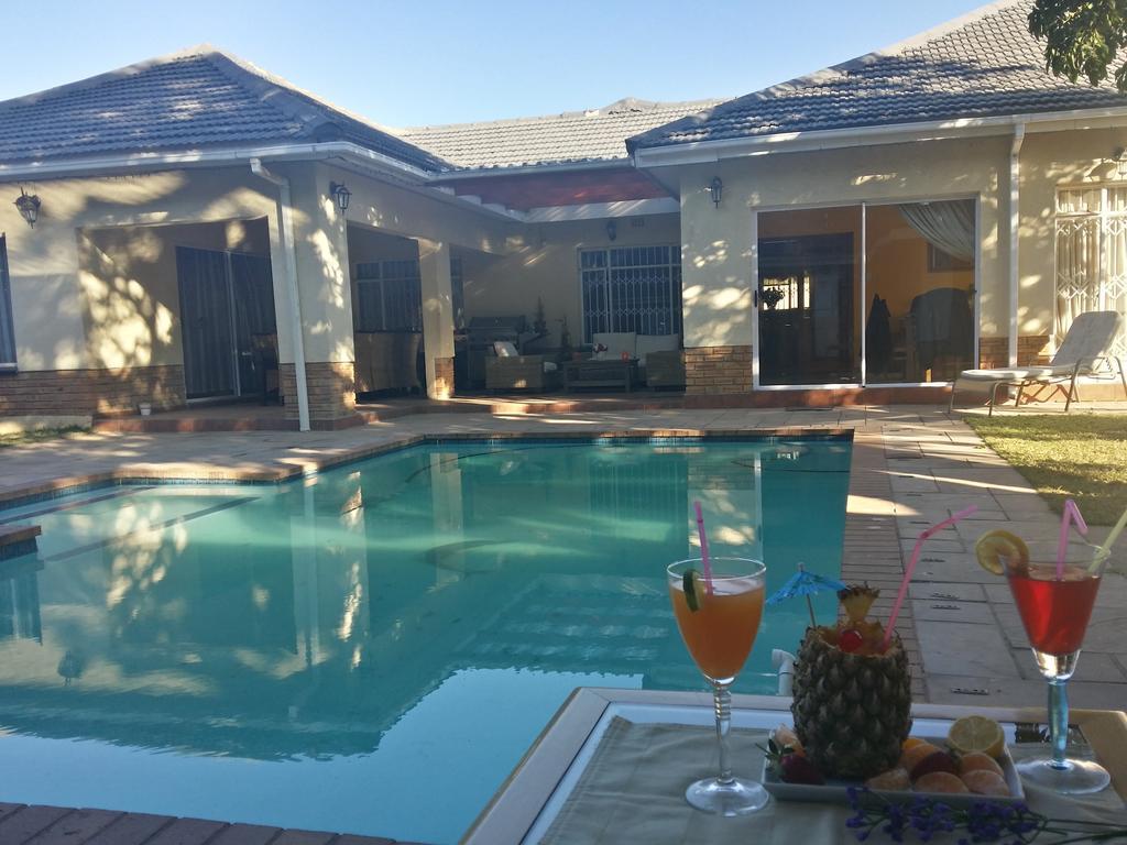 Alicia'S B&B Roodepoort Exterior photo